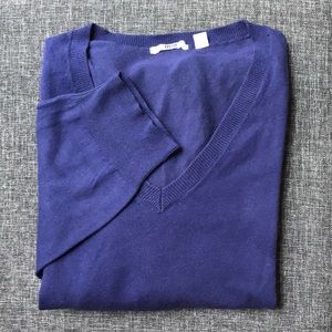 Uniqlo men’s v-neck long sleeve cotton sweater